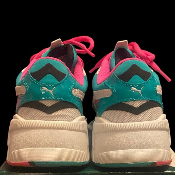 Pumas Men’s Size 10 - Picture 4 of 8